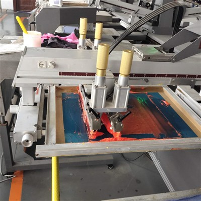 automatic screen printing automatic screen printing